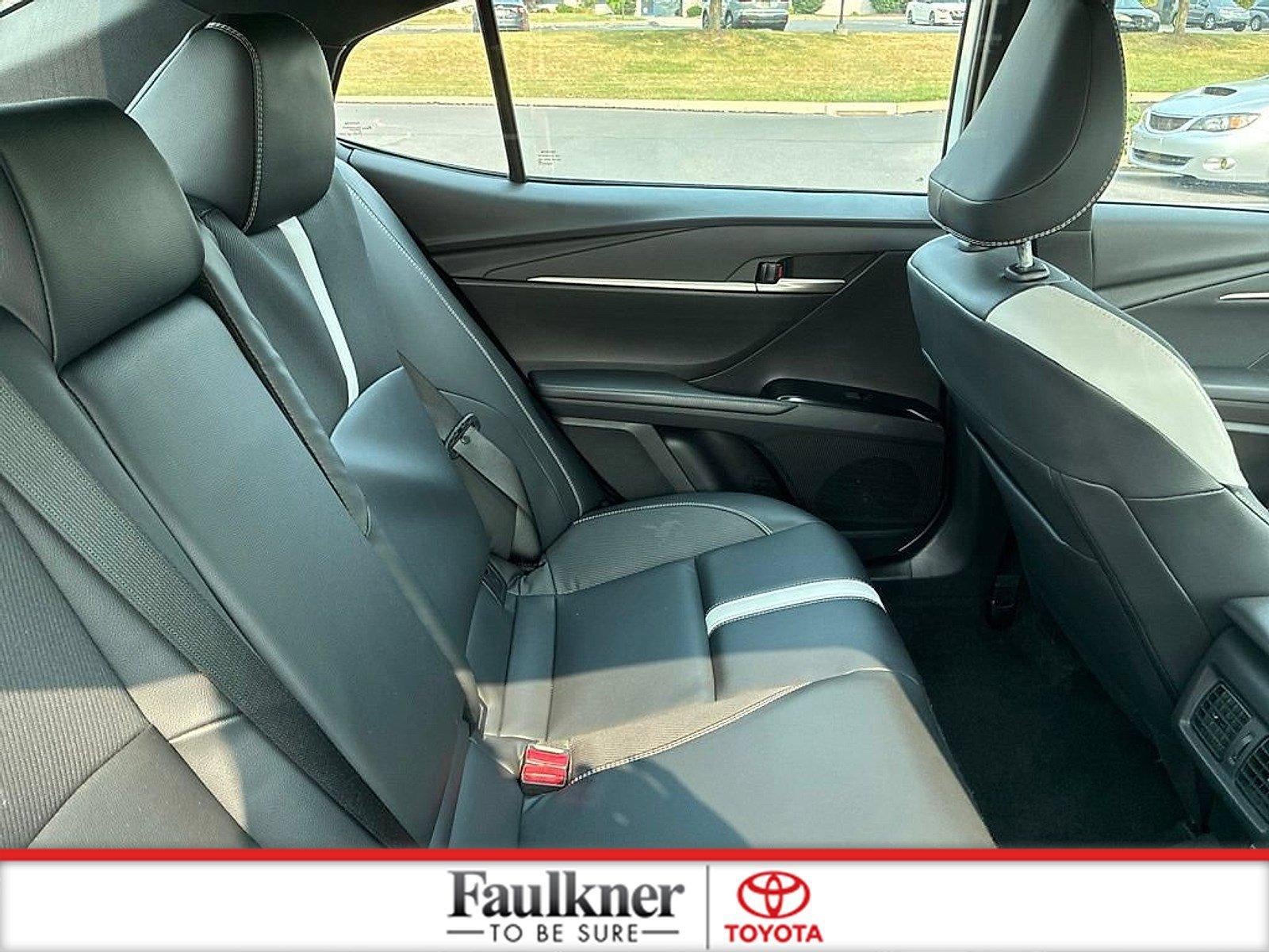 2025 Toyota Camry SE (SE)