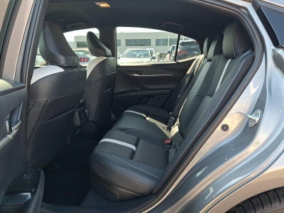 2025 Toyota Camry SE (SE)
