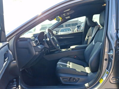 2025 Toyota Camry SE (SE)