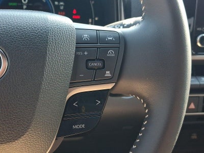 2025 Toyota Camry SE (SE)