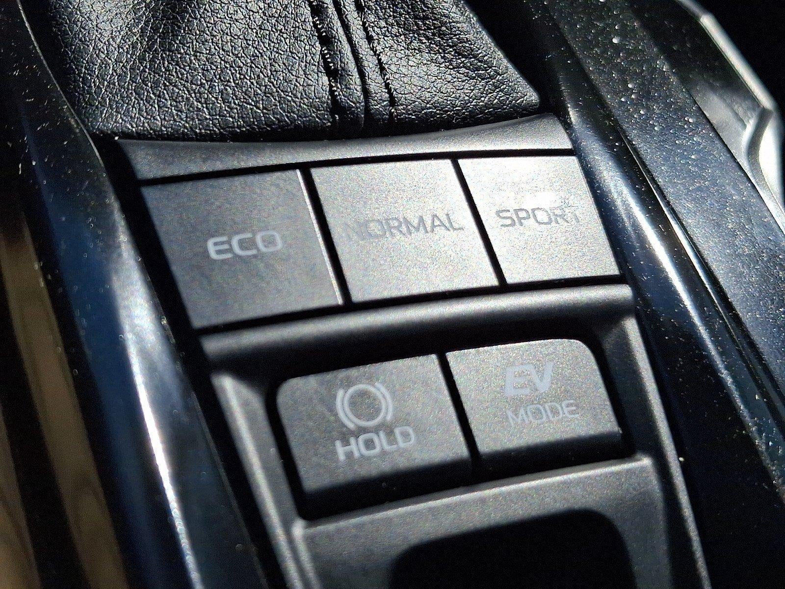 2025 Toyota Camry SE (SE)
