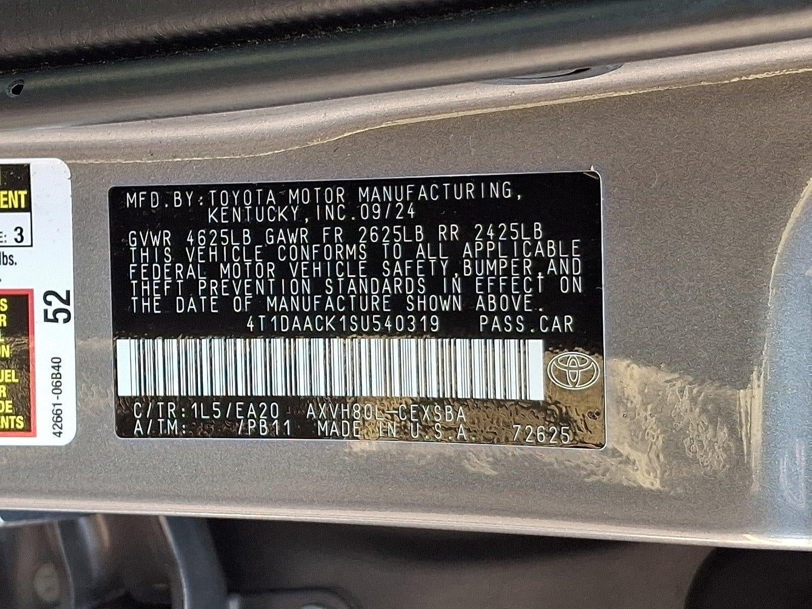 2025 Toyota Camry SE (SE)