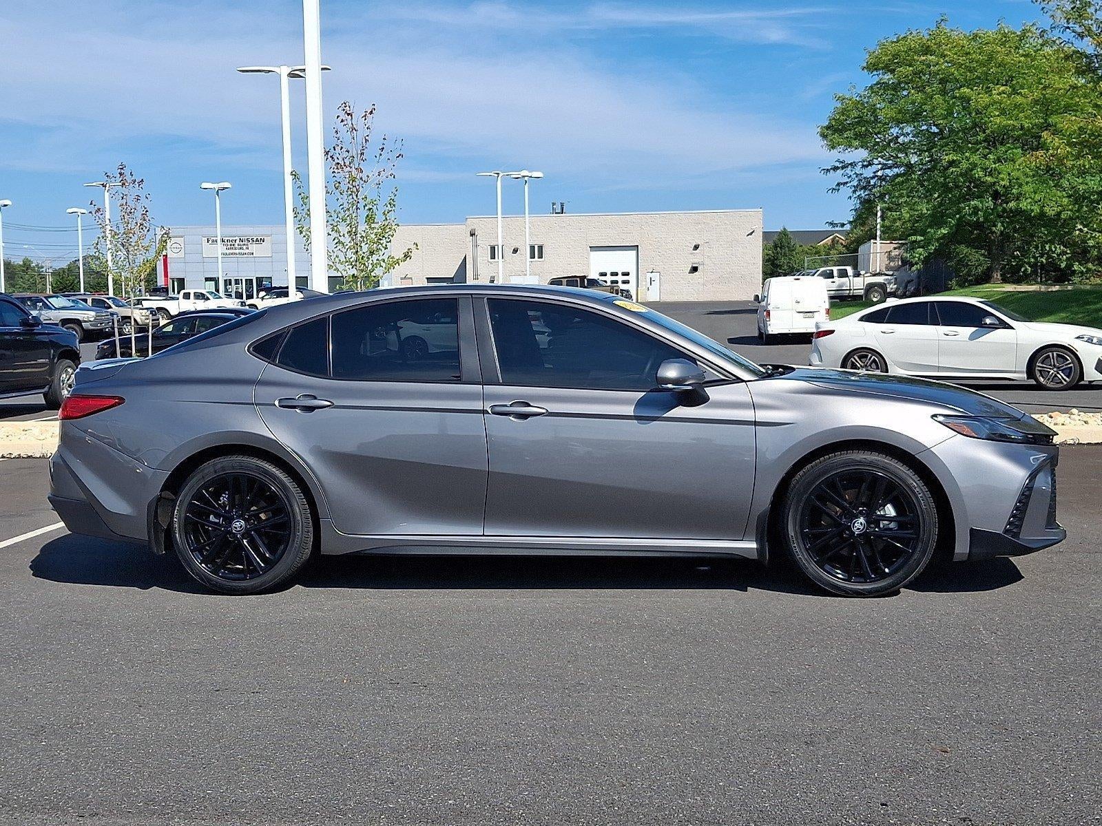 2025 Toyota Camry SE (SE)
