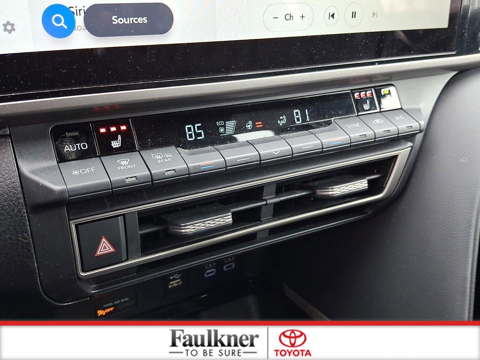 2025 Toyota Camry XSE (Natl)