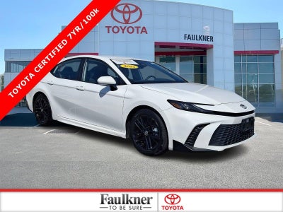 2025 Toyota Camry LE (SE)