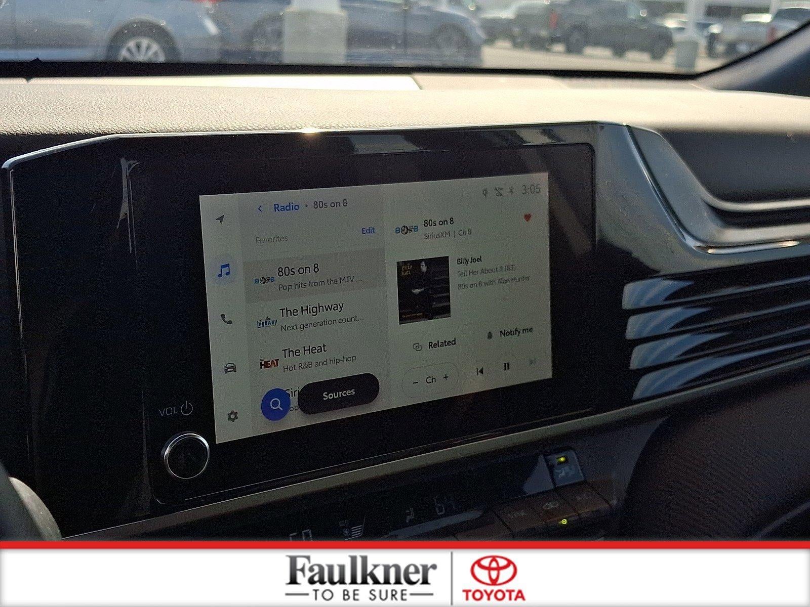 2025 Toyota Camry LE (SE)