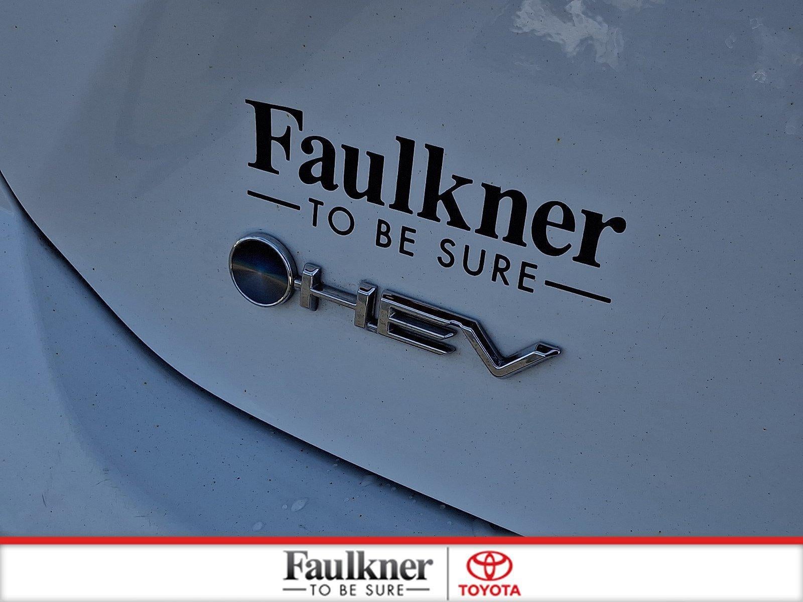 2025 Toyota Camry LE (SE)