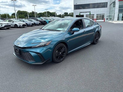2025 Toyota Camry SE (SE)