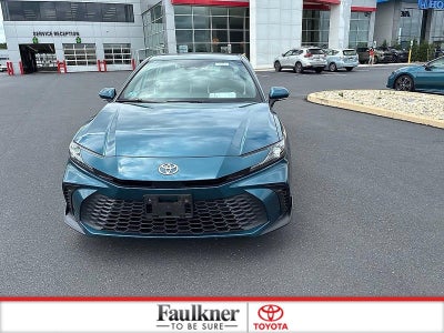 2025 Toyota Camry SE (SE)