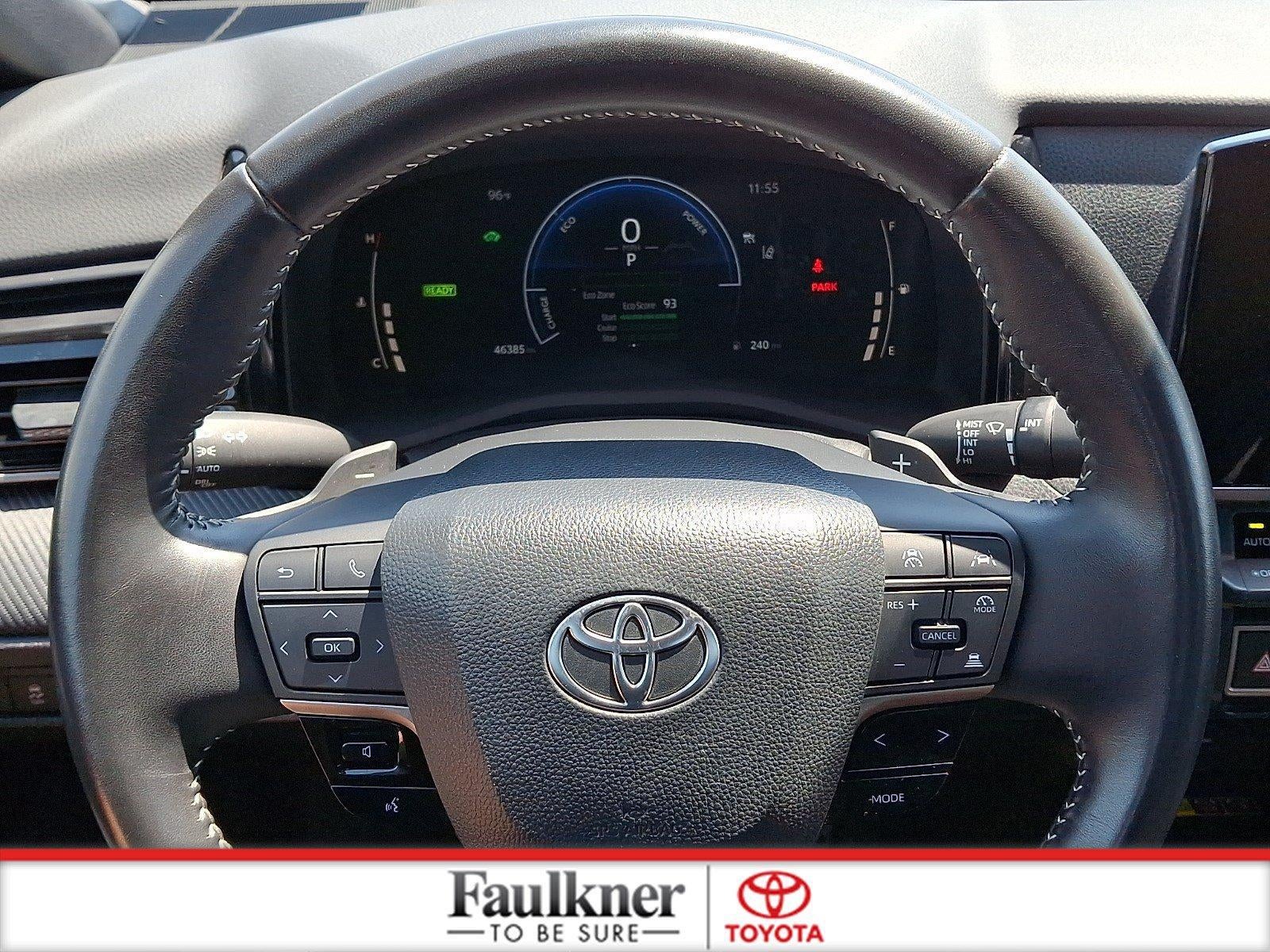 2025 Toyota Camry SE (SE)