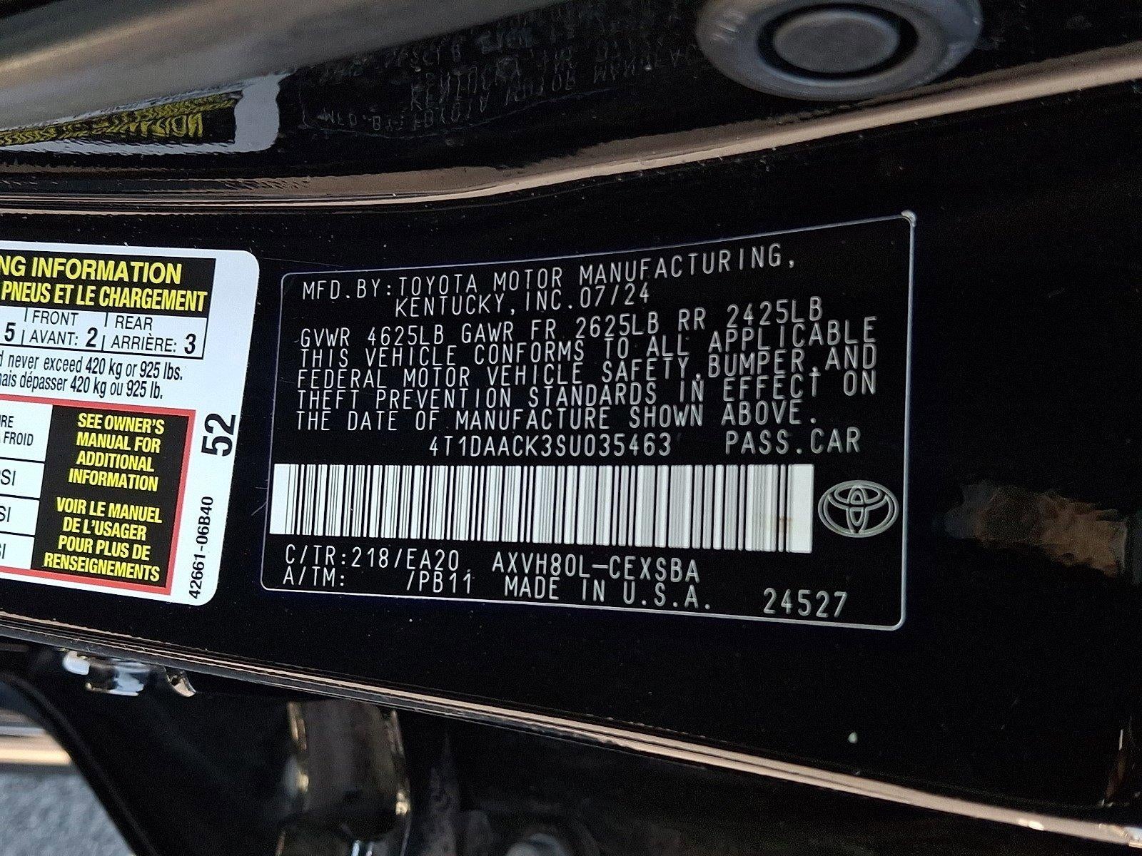 2025 Toyota Camry SE (SE)