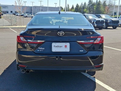 2025 Toyota Camry SE (SE)