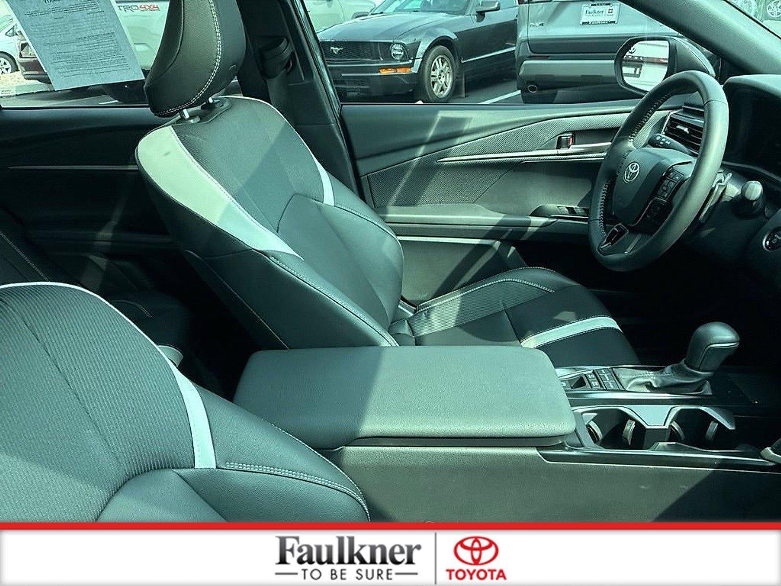 2026 Toyota Camry SE (SE)