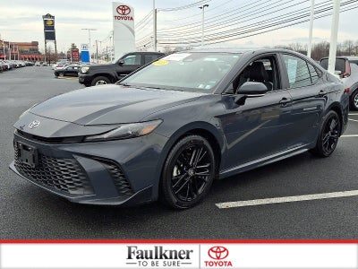 2025 Toyota Camry SE (SE)