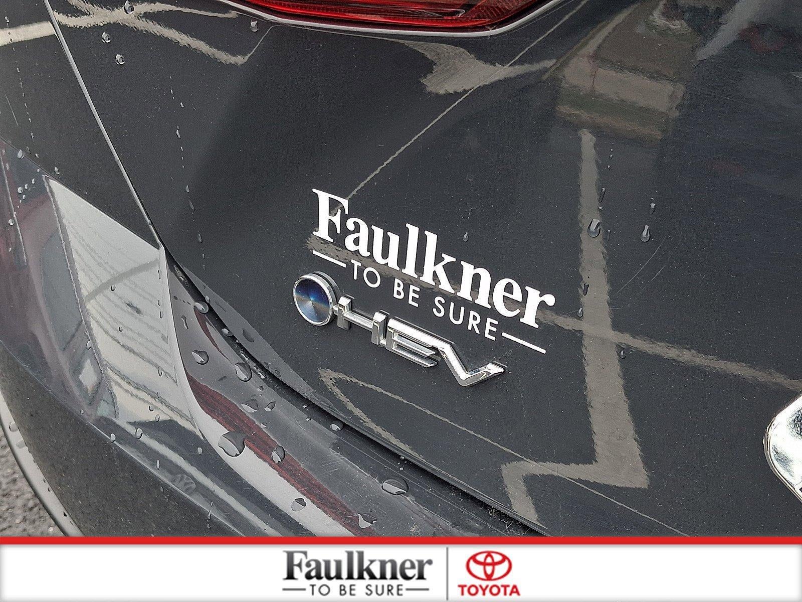 2025 Toyota Camry SE (SE)