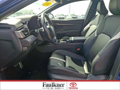 2025 Toyota Camry SE (SE)