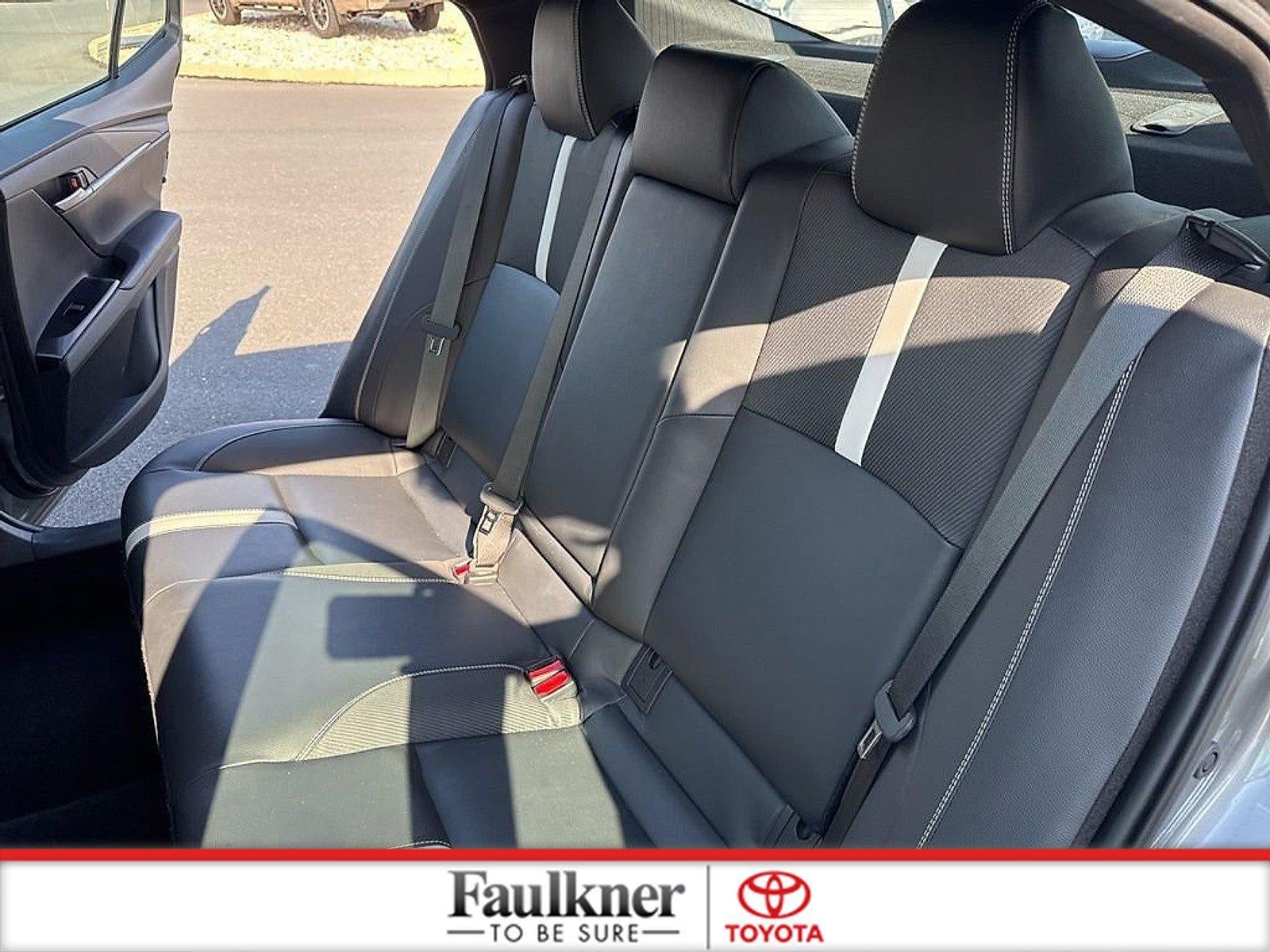 2025 Toyota Camry SE (SE)