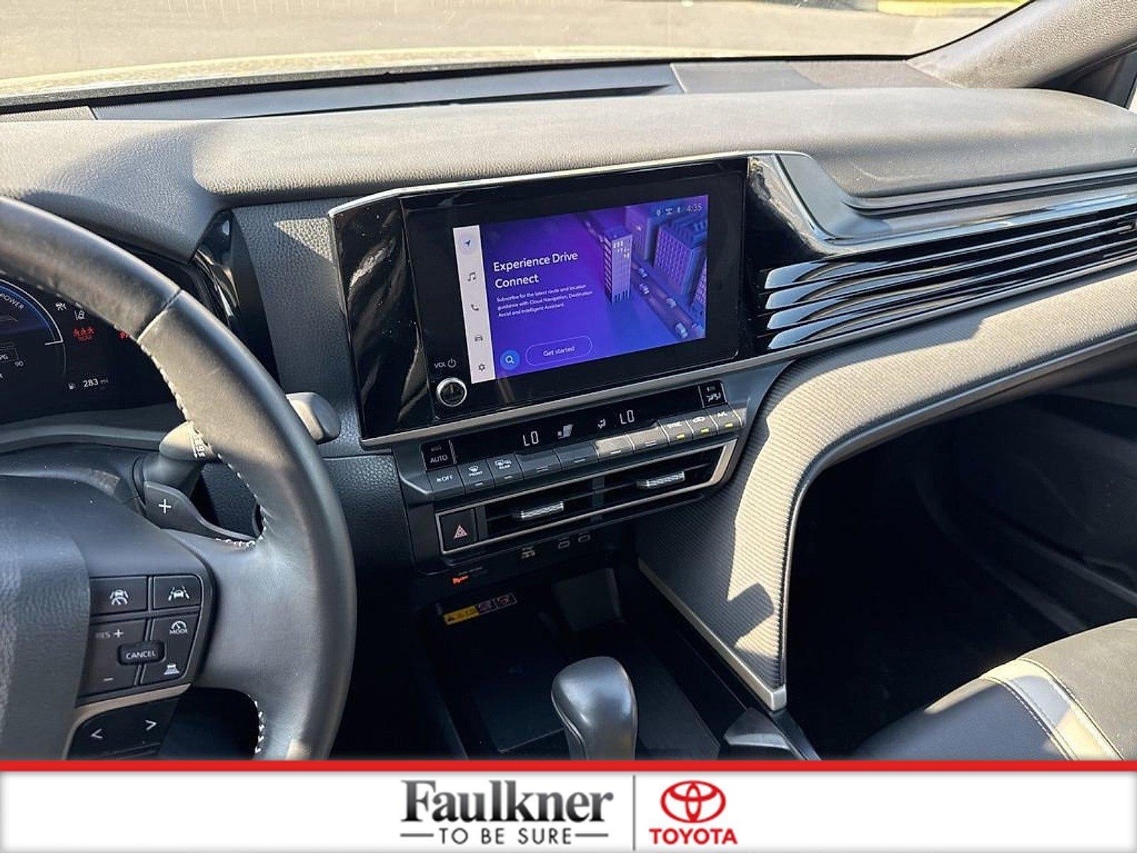 2025 Toyota Camry SE (SE)