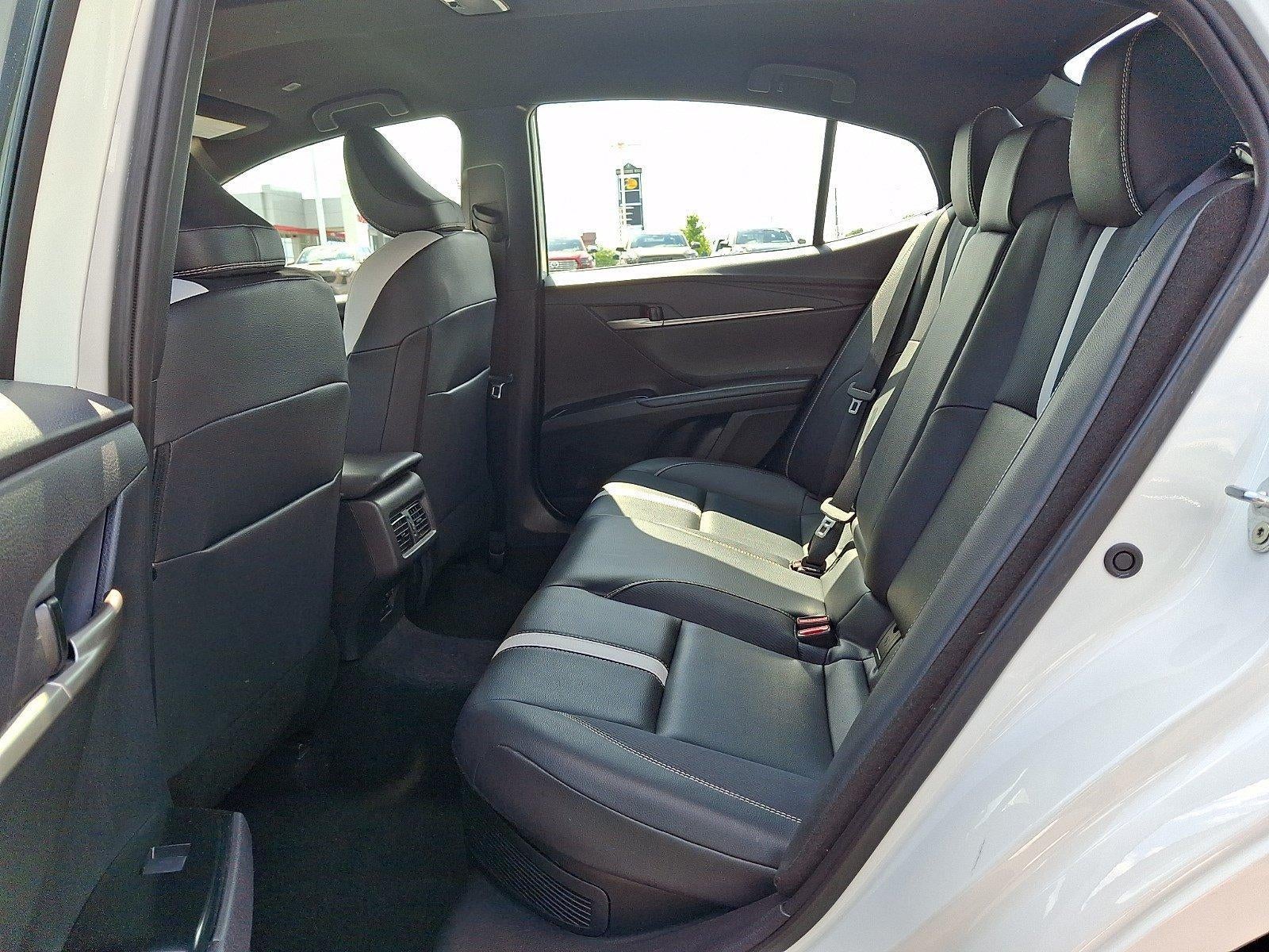 2025 Toyota Camry SE (SE)