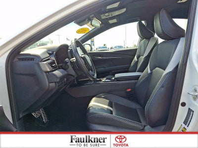 2025 Toyota Camry SE (SE)