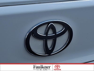 2025 Toyota Camry SE (SE)