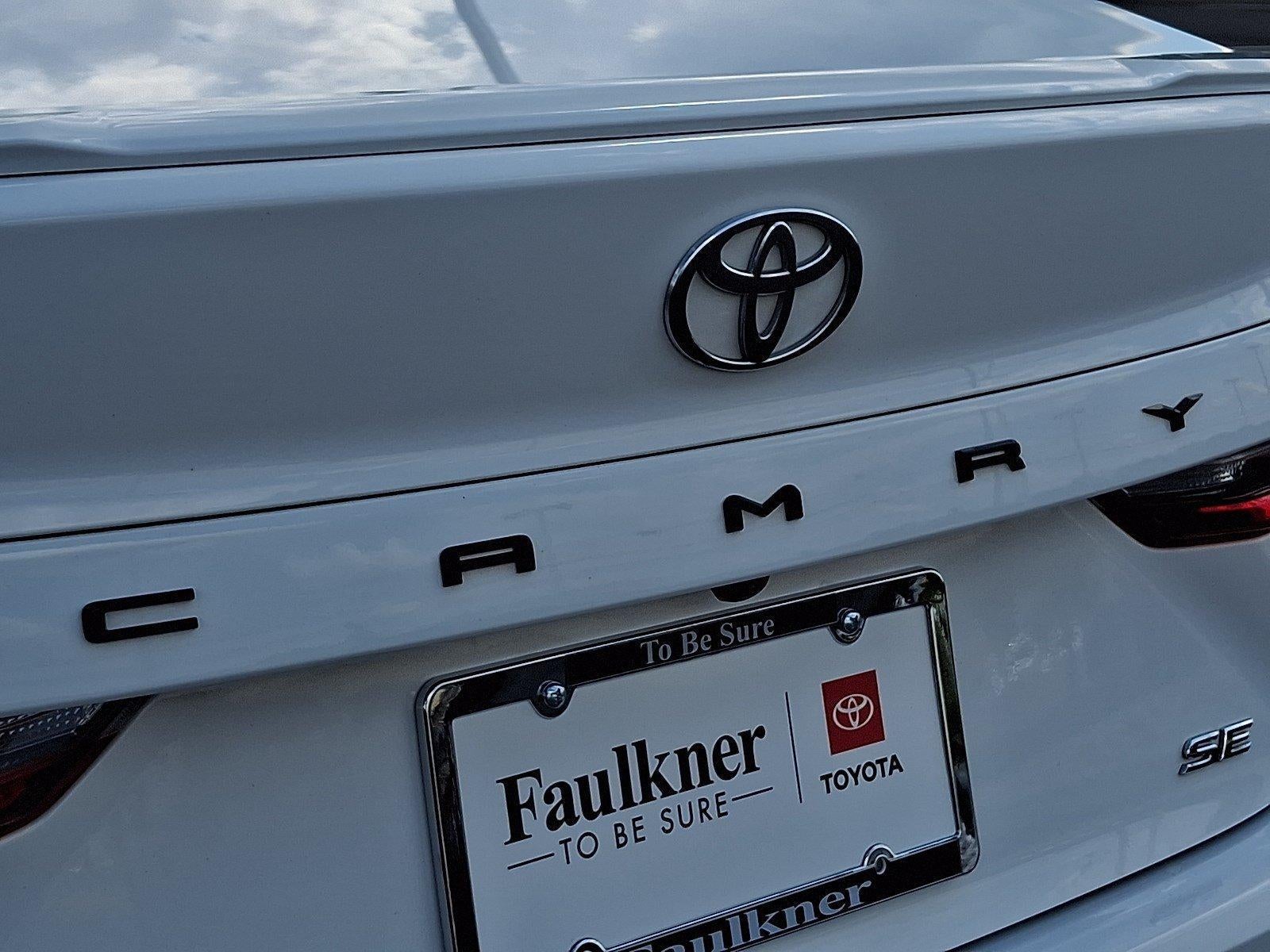 2025 Toyota Camry SE (SE)