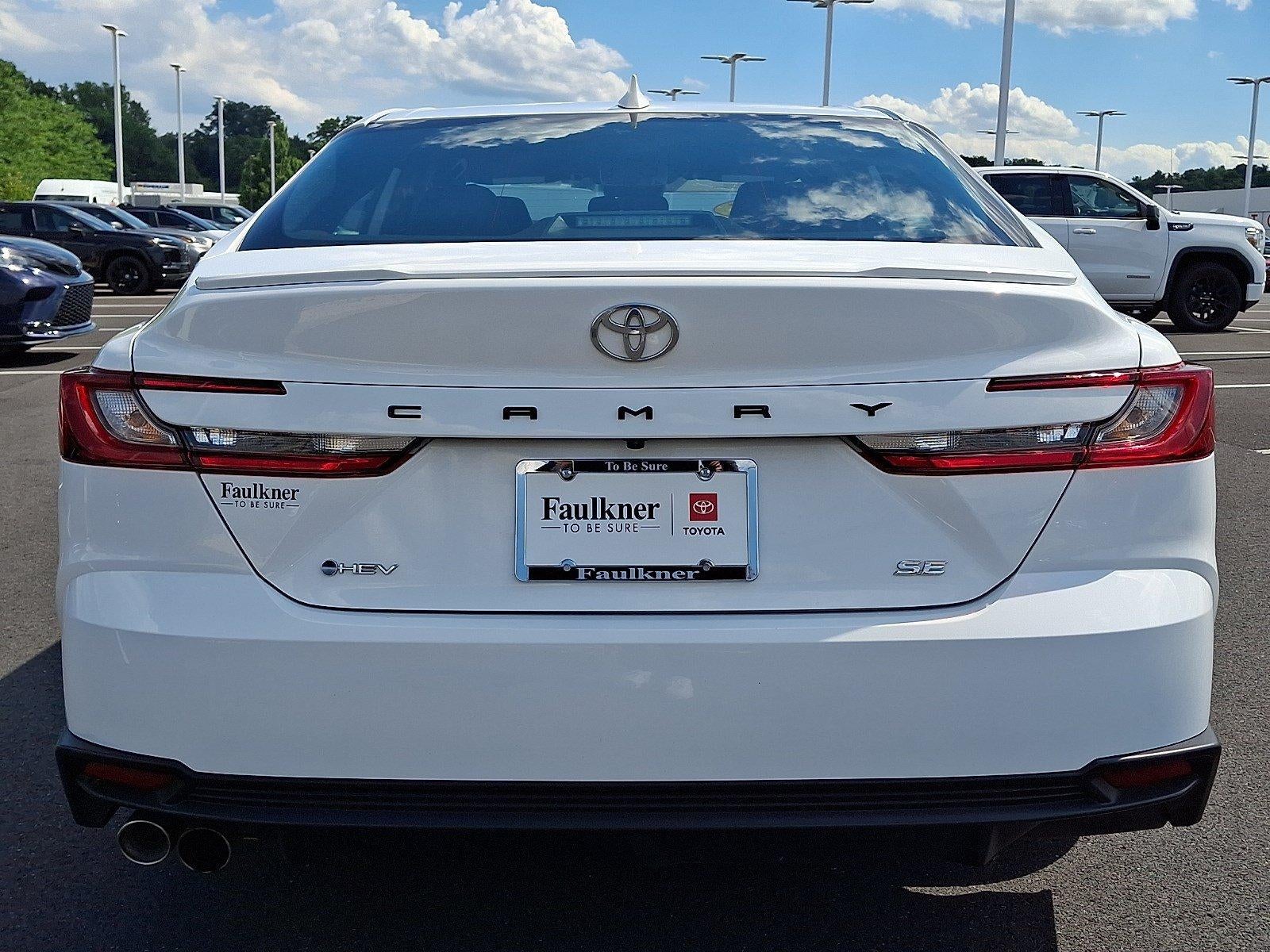 2025 Toyota Camry SE (SE)