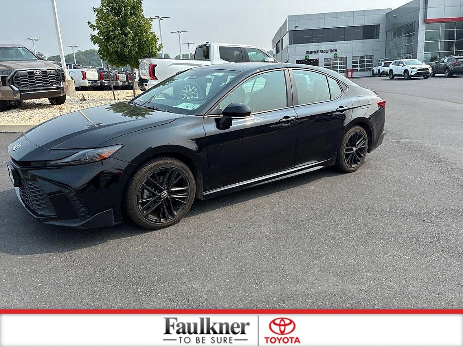 2025 Toyota Camry SE (SE)