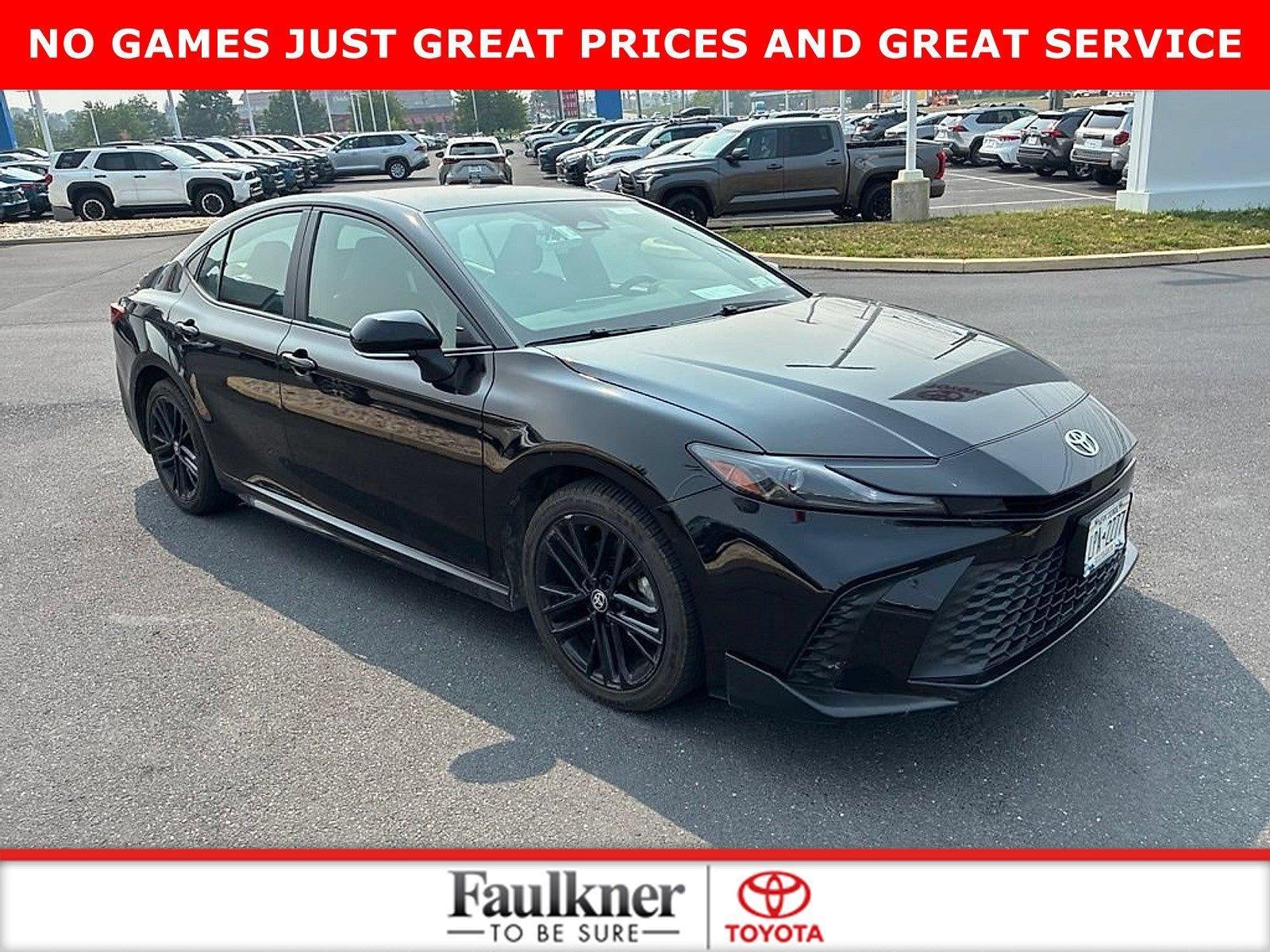 2025 Toyota Camry SE (SE)