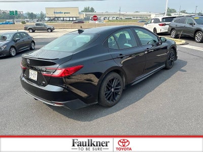 2025 Toyota Camry SE (SE)