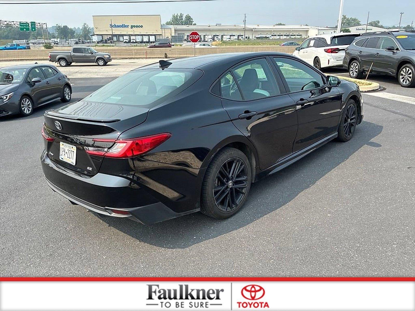 2025 Toyota Camry SE (SE)