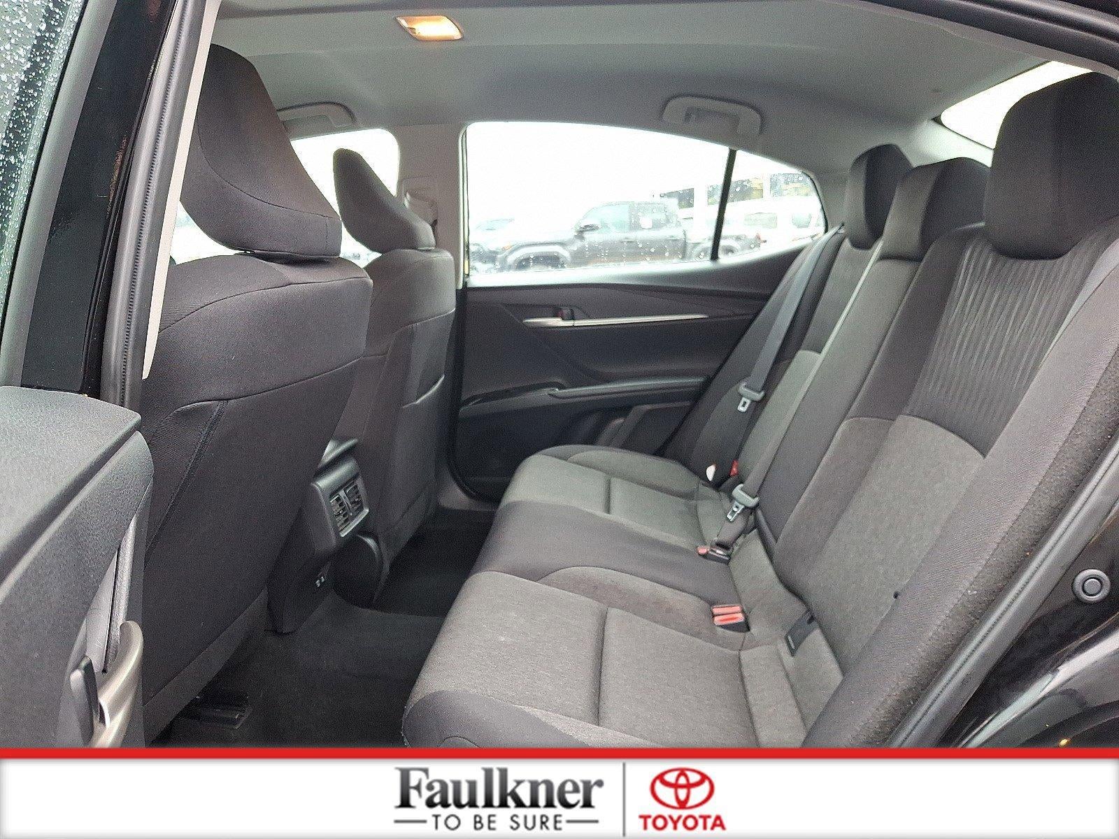 2025 Toyota Camry LE (SE)