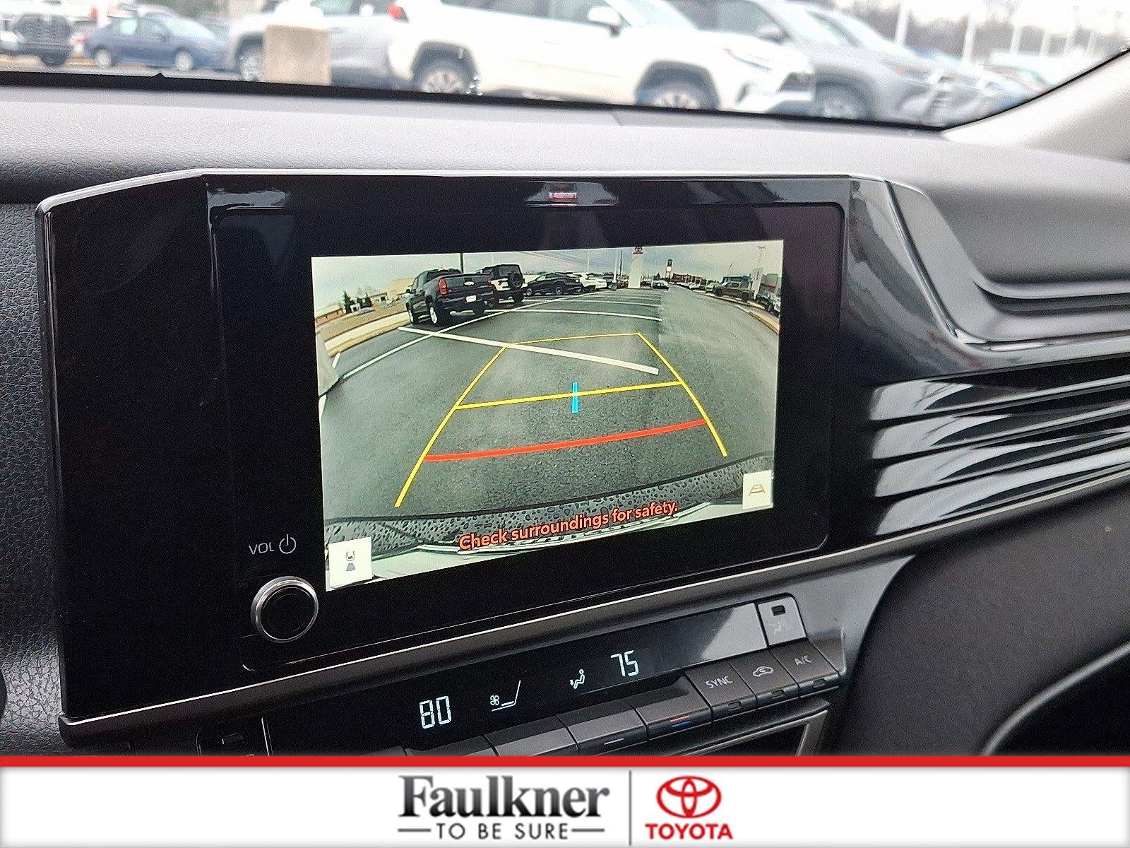 2025 Toyota Camry LE (SE)