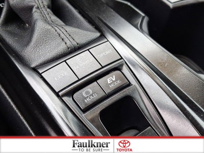 2025 Toyota Camry LE (SE)