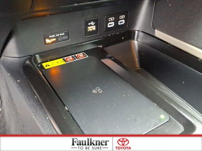 2025 Toyota Camry LE (SE)