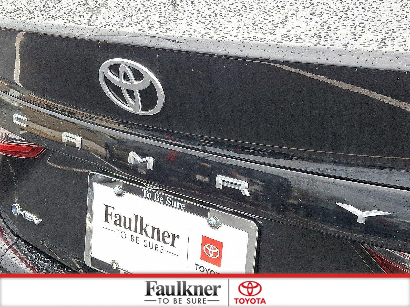 2025 Toyota Camry LE (SE)