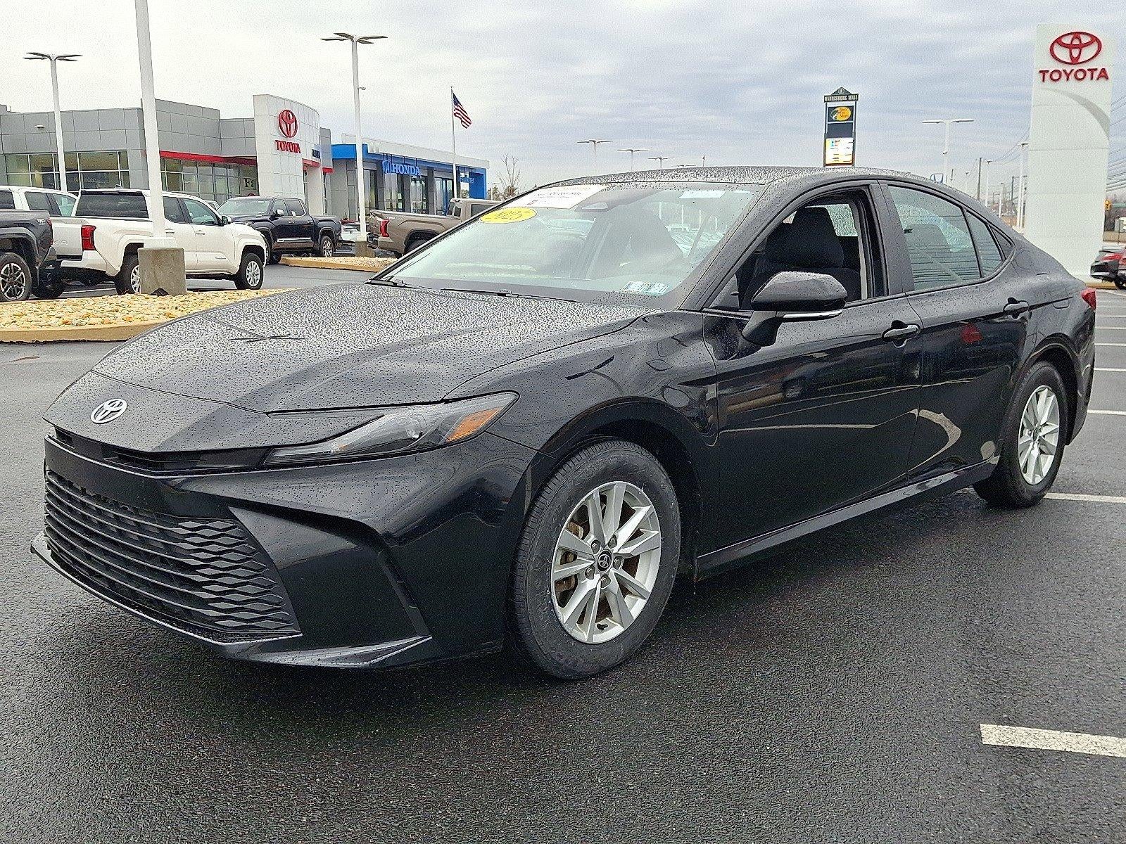 2025 Toyota Camry LE (SE)
