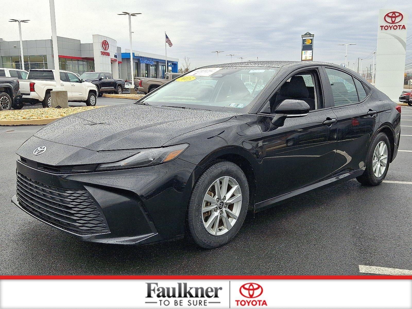 2025 Toyota Camry LE (SE)