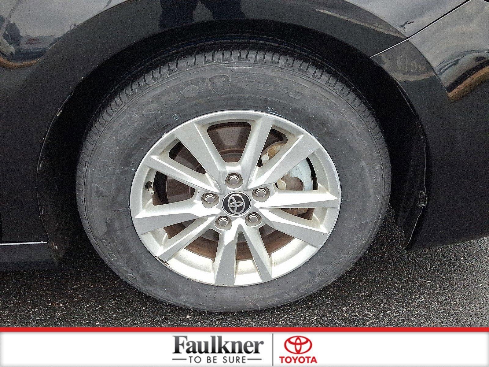 2025 Toyota Camry LE (SE)