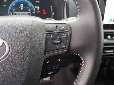 2025 Toyota Camry SE (SE)