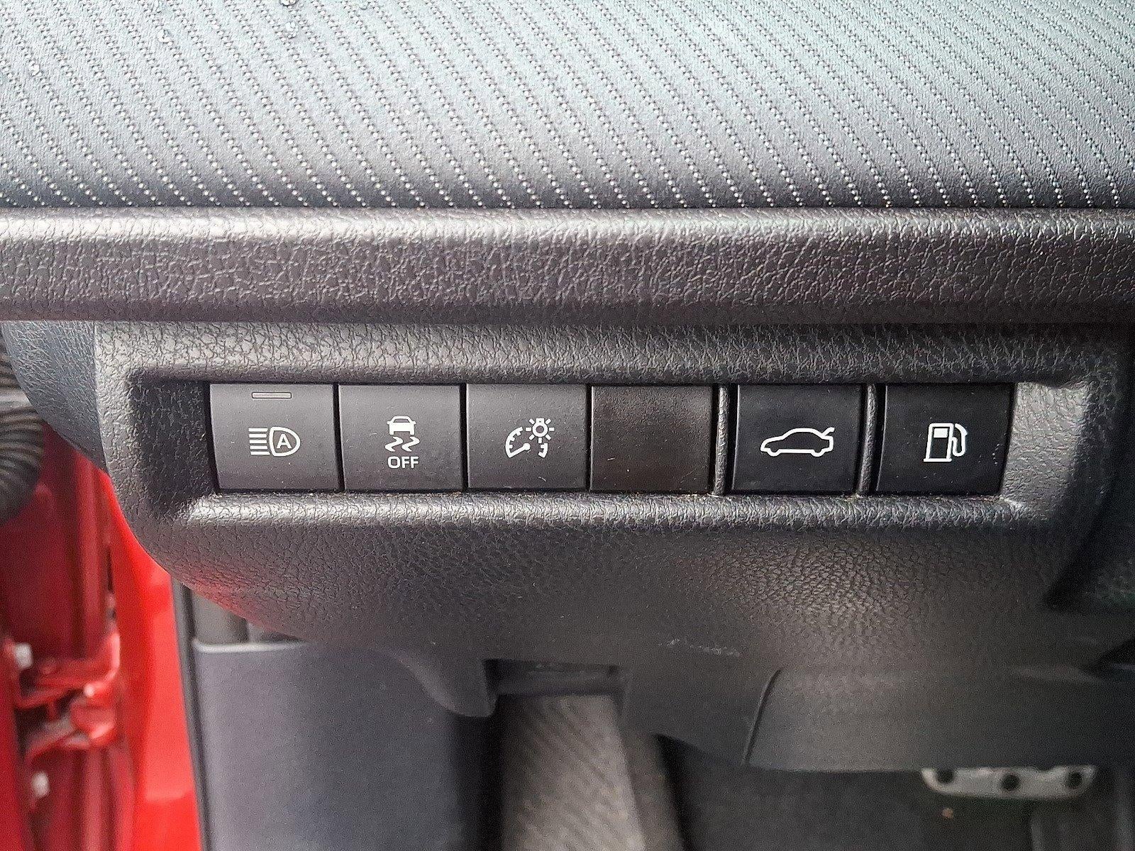 2025 Toyota Camry SE (SE)