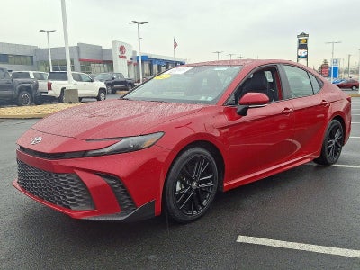 2025 Toyota Camry SE (SE)