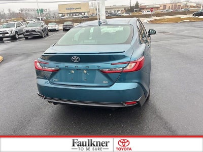 2025 Toyota Camry SE (SE)