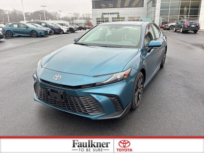 2025 Toyota Camry SE (SE)