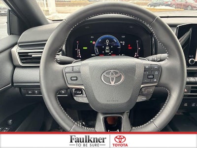 2025 Toyota Camry SE (SE)