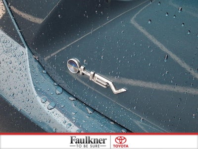 2025 Toyota Camry SE (SE)