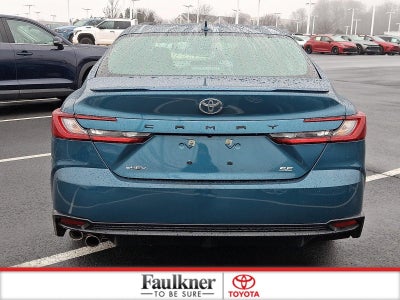 2025 Toyota Camry SE (SE)