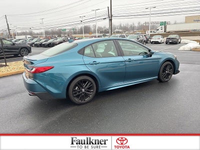 2025 Toyota Camry SE (SE)