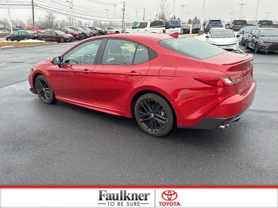 2025 Toyota Camry SE (SE)