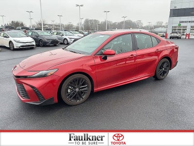 2025 Toyota Camry SE (SE)
